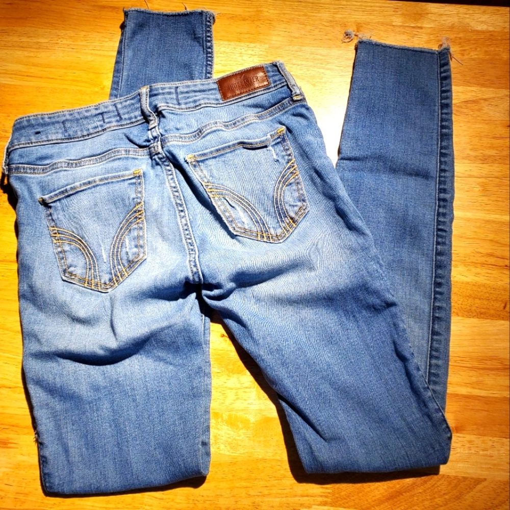 Hollister skinny jeans